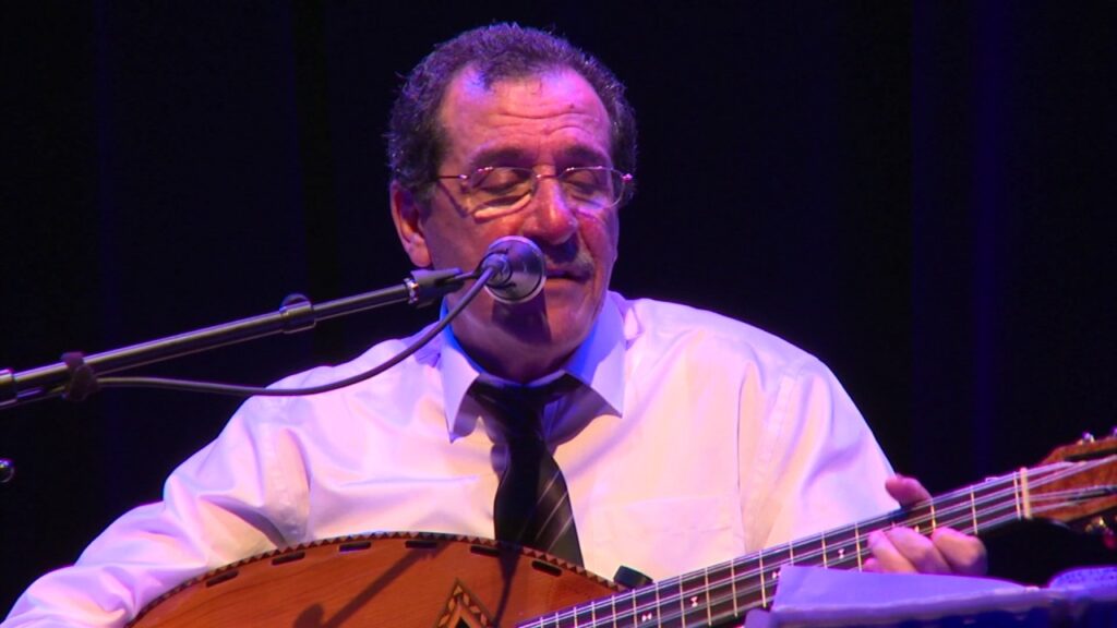 ahia Bouchala nous proposera les plus belles chansons puisées dans le répertoire chaâbi, qui, souvent, exaltent les plus belles rencontres amoureuses