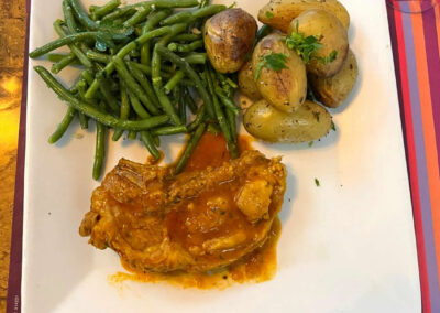 Tendron de veau, pommes de terre grenaille et haricots verts
